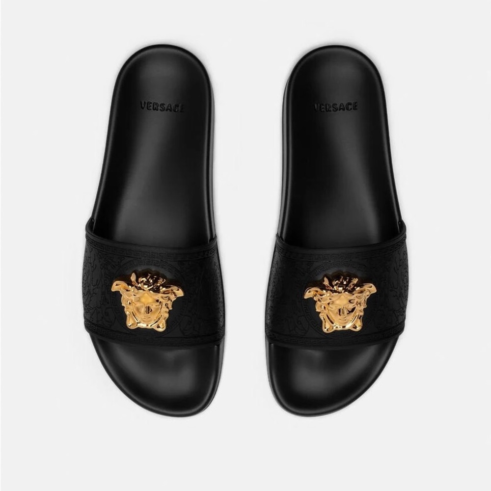 Versace La Medusa black slides size 6 US